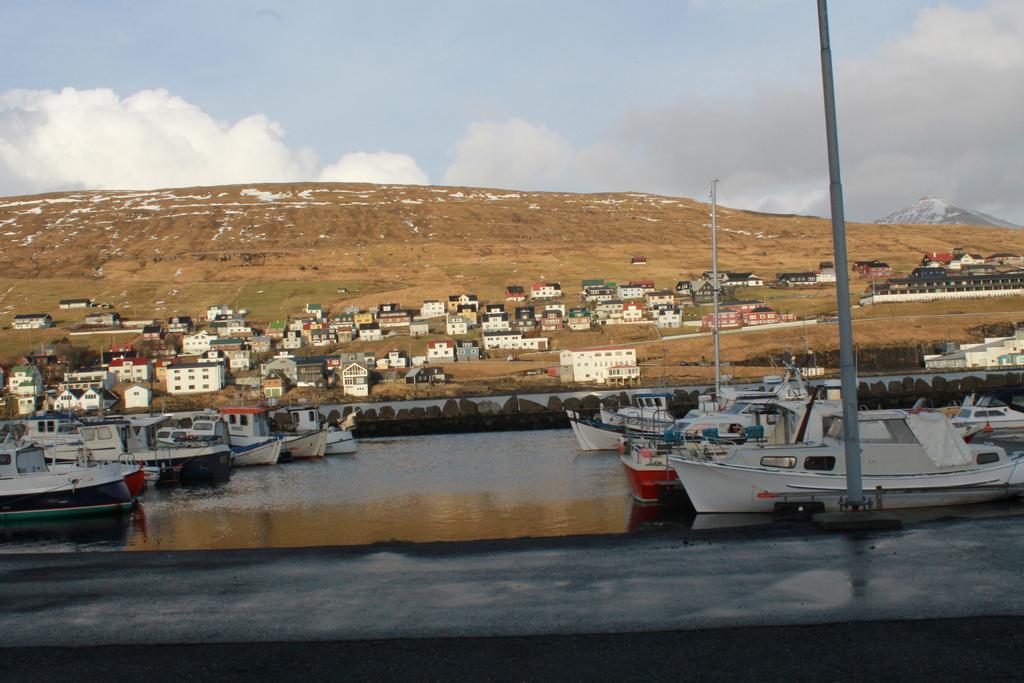 Kristjanshavn Hotel Mithvagur ภายนอก รูปภาพ